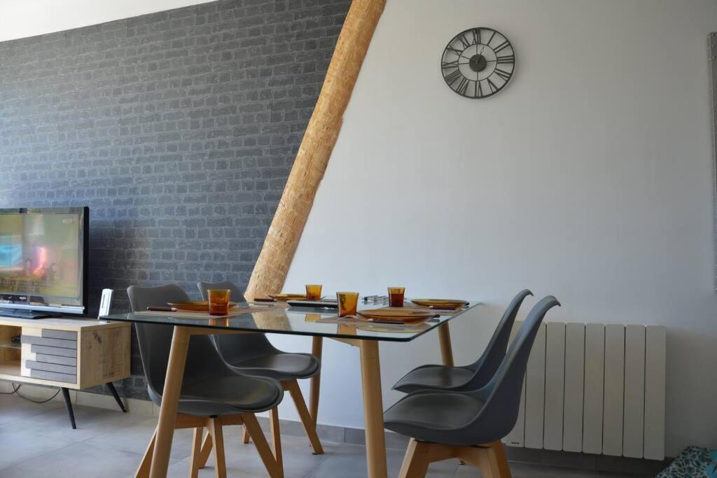 Le Sof Paradis Grand T2 Sur La Plage Des Lecques Saint-Cyr-sur-Mer Exterior foto